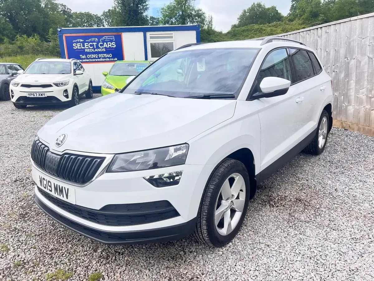 Used Skoda Karoq SE 150 HP (110 kW) 2019 White SUV