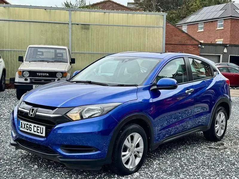 Used Honda HR-V S 120 HP (88 kW) 2016 Blue SUV