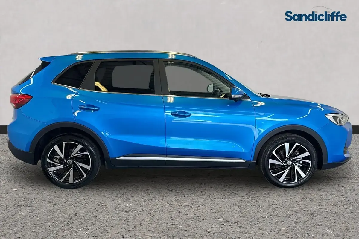Used MG ZS Trophy 196 HP (144 kW) 2024 Metallic  battersea blue SUV