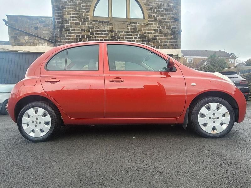 Used Nissan Micra 80 HP (58 kW) 2007 Red Hatchback