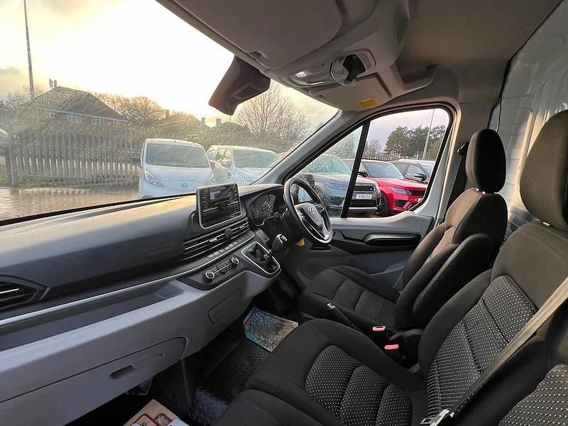 Used Maxus V90 163 HP (119 kW) 2022 White Van