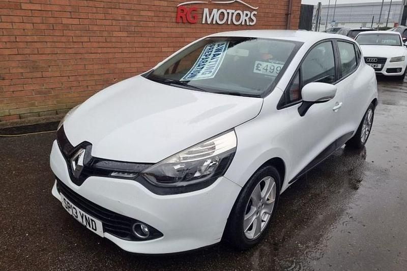 White Used 2013 Renault Clio IV Expression+ Hatchback | £4,995 (Fair price) - Image 1/1