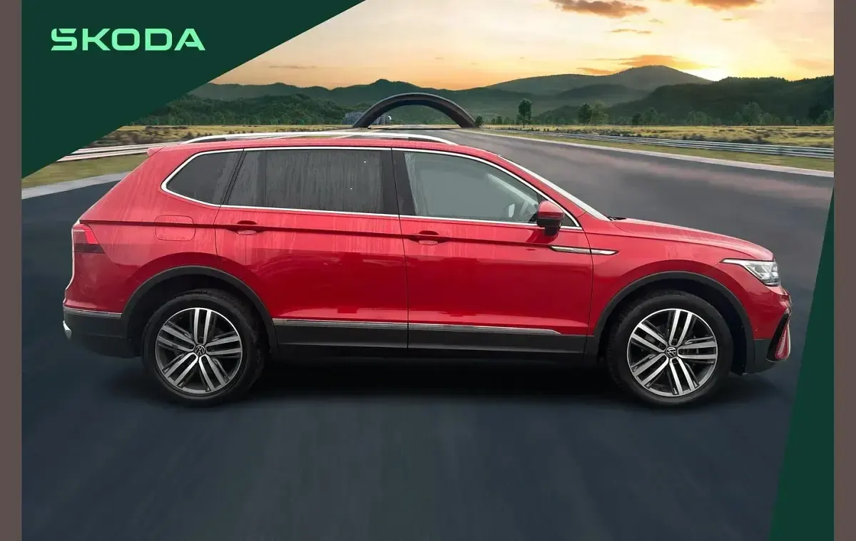 Used VW Tiguan Allspace Elegance 150 HP (110 kW) 2023 Red SUV