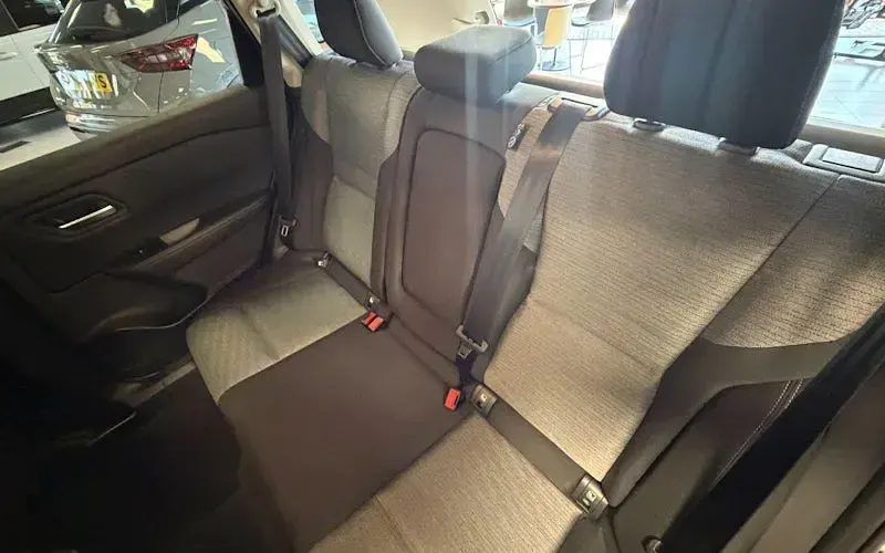 Used Nissan X-Trail N-Connecta 204 HP (150 kW) 2024 Red SUV
