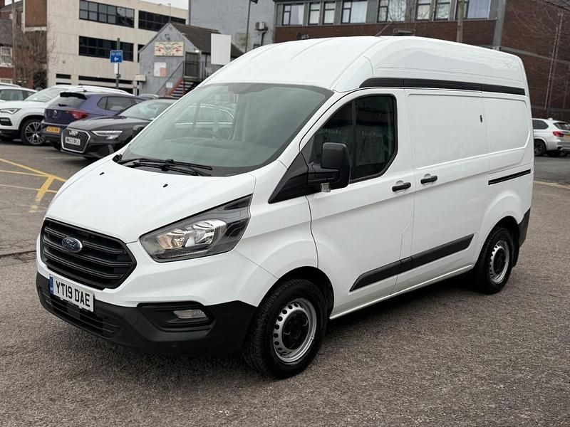 Used Ford Transit Custom 105 HP (77 kW) 2019 White Van