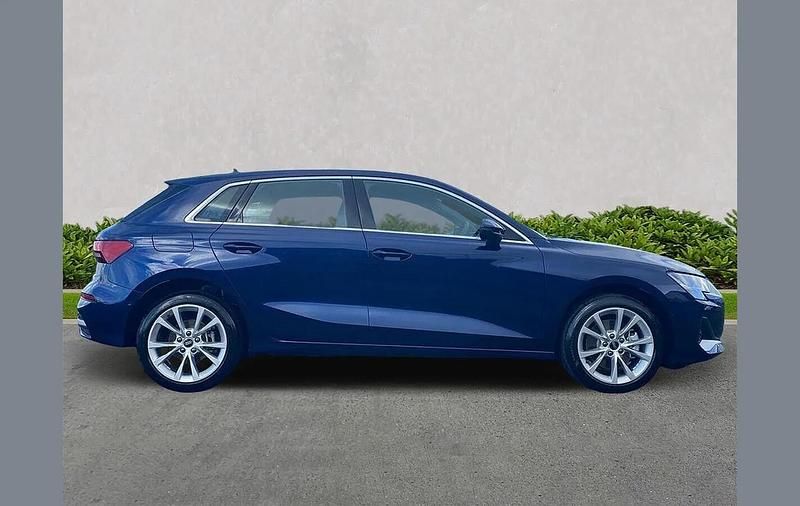 Used Audi A3 e-tron Sport 200 HP (147 kW) 2025 Blue Hatchback