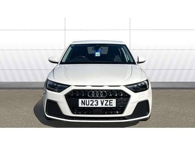 Used Audi A1 Sport 110 HP (80 kW) 2023 White SUV