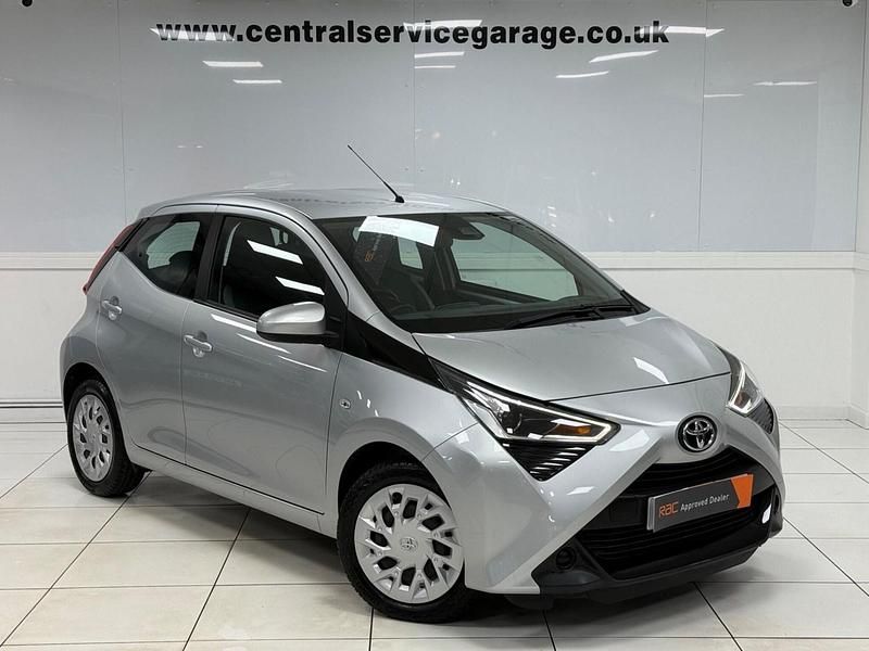 Silver Used 2021 Toyota Aygo X-play Hatchback | £9,995 (Fair price) - Image 1/3