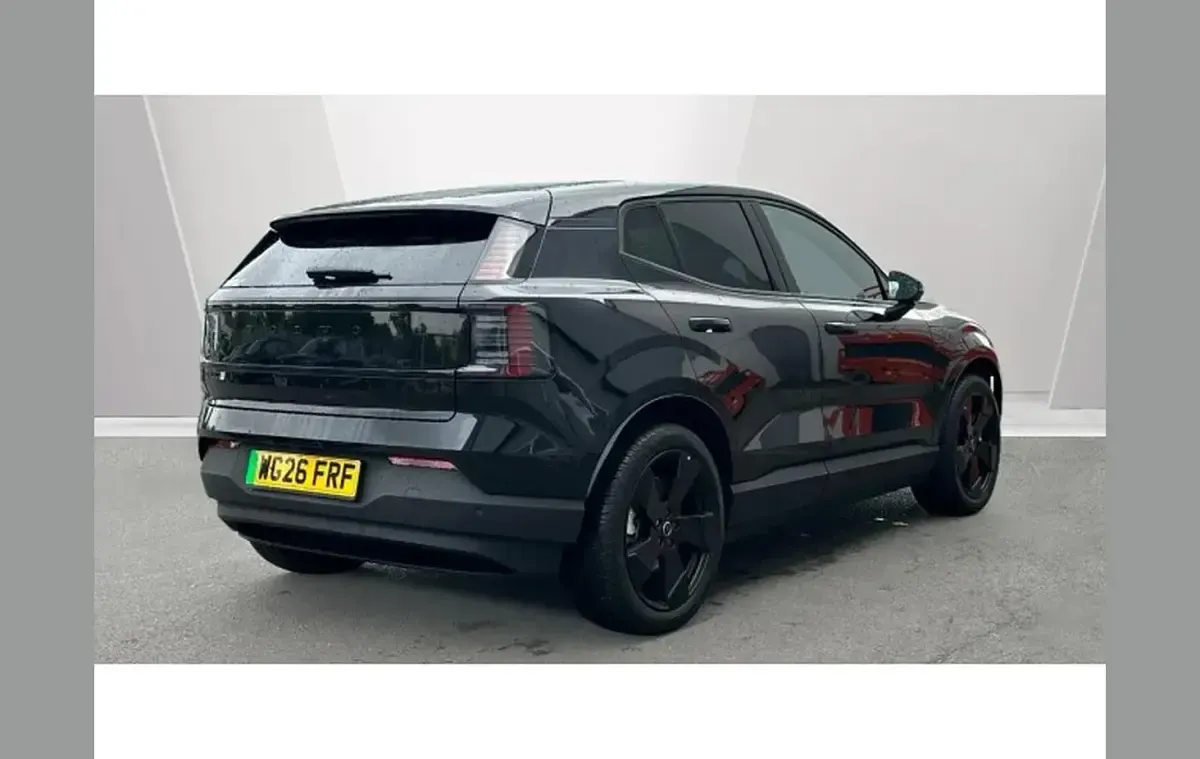 Nowe Volvo EX30 Plus 196 kW (267 KM) 2026 Czarny SUV