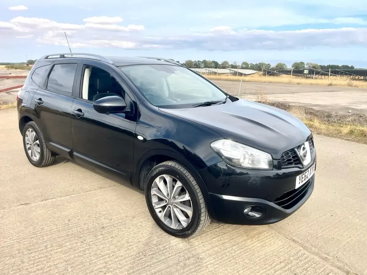 Used Nissan Qashqai +2 Tekna 130 HP (95 kW) 2013 Black SUV