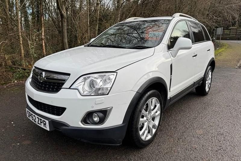 White Used 2012 Vauxhall Antara S SUV | £2,995 (Fair price) - Image 1/1