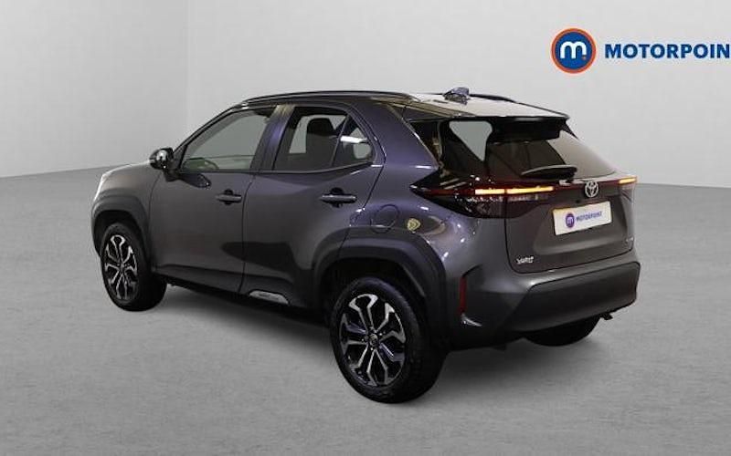 Used Toyota Yaris Hybrid Design 116 HP (85 kW) 2026 Estate