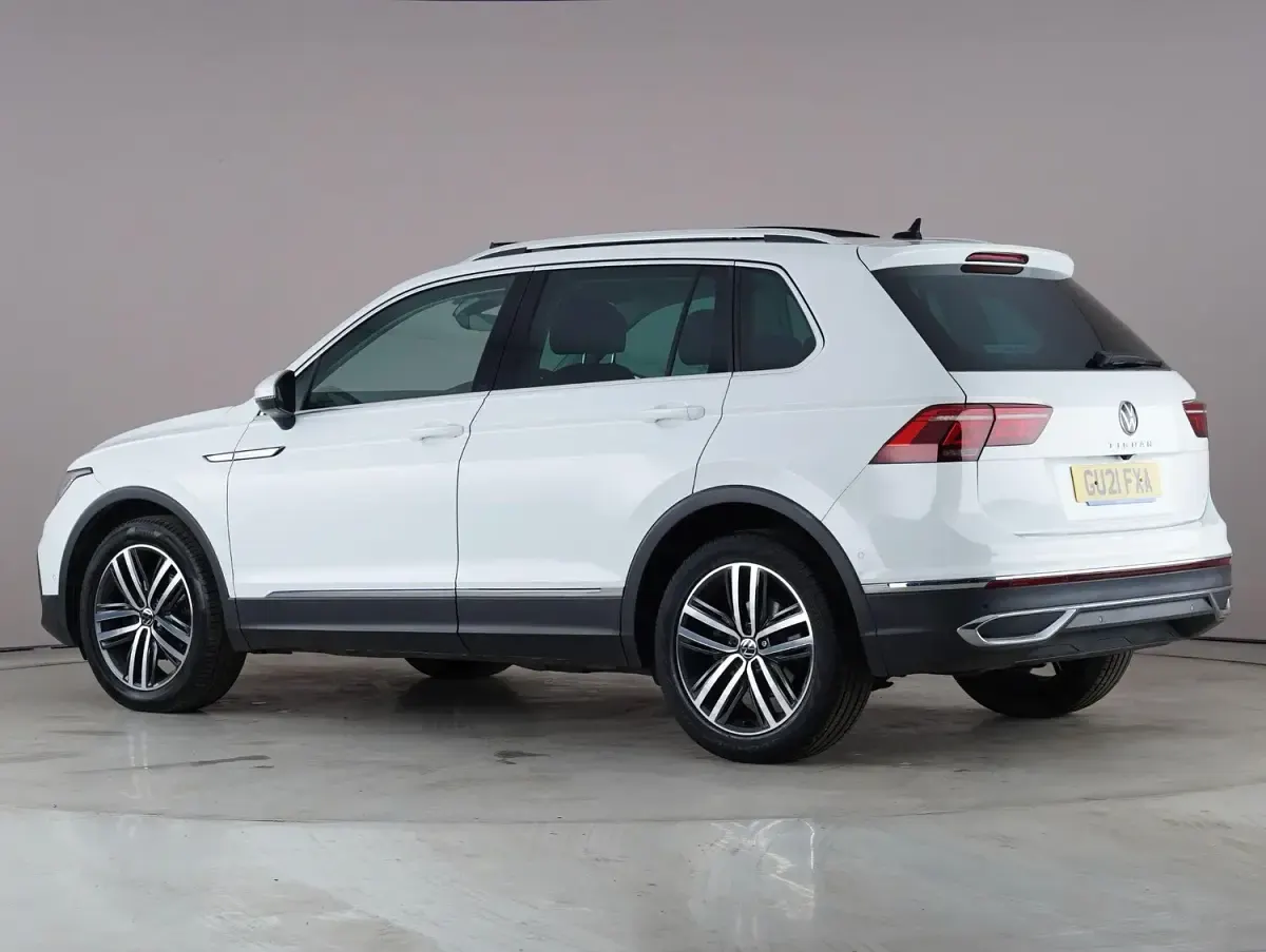 Used VW Tiguan Elegance 150 HP (110 kW) 2021 White SUV