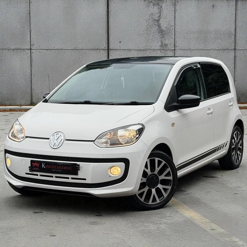 Begagnad VW up! Groove 2013 Vit Halvkombi