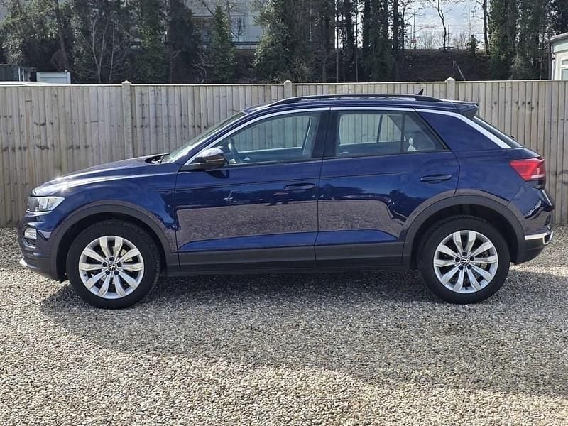 Used VW T-Roc SE 150 HP (110 kW) 2020 Blue SUV