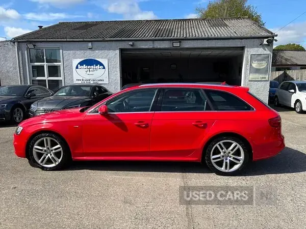 Used Audi A4 S-Line 150 HP (110 kW) 2015 Red Estate