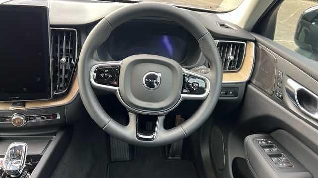 Used Volvo XC60 Plus 345 HP (253 kW) 2026 SUV