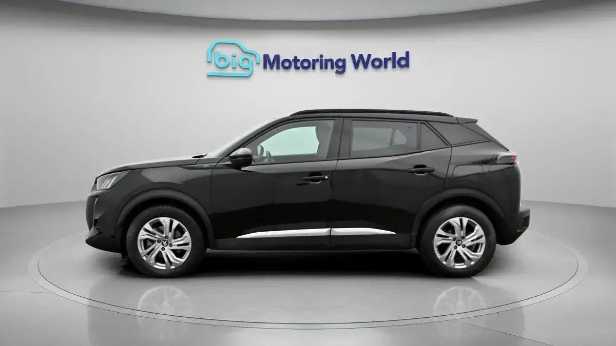 Used Peugeot e-2008 GT 100 kW (136 HP) 2022 Black SUV