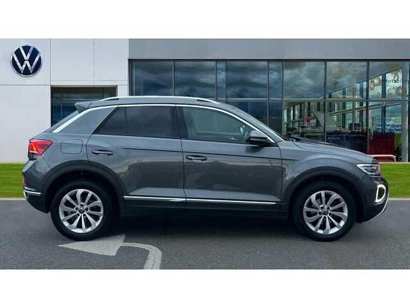 Used VW T-Roc Style 150 HP (110 kW) 2024 Indium grey metallic SUV