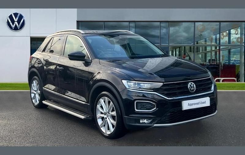 Deep black pearl Used 2018 VW T-Roc SEL SUV | £16,325 (Good price) - Image 1/4