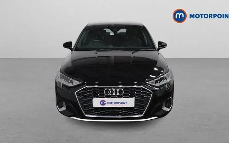 Begagnad Audi A3 Sport 110 HK (80 kW) 2024 Sedan