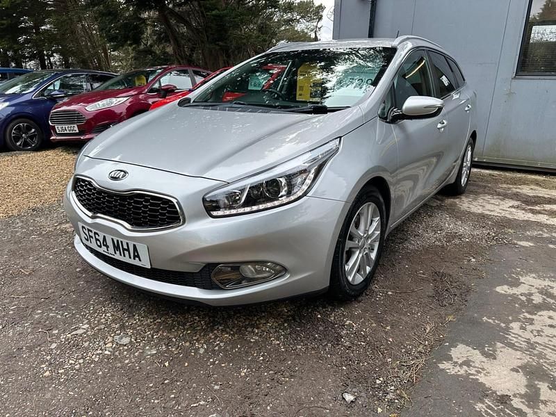 Usado Kia Ceed 2014 Prateado Citadino