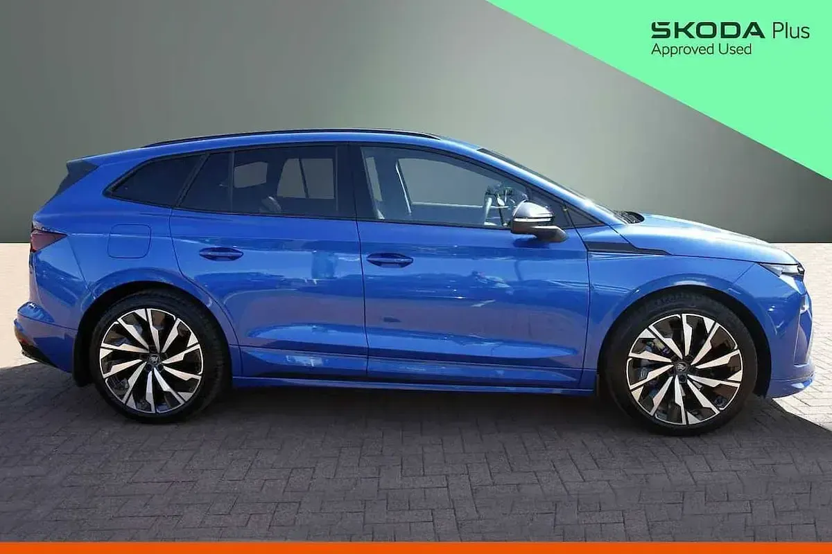 Used Skoda Enyaq iV SportLine 206 kW (281 HP) 2026 Race blue metallic SUV