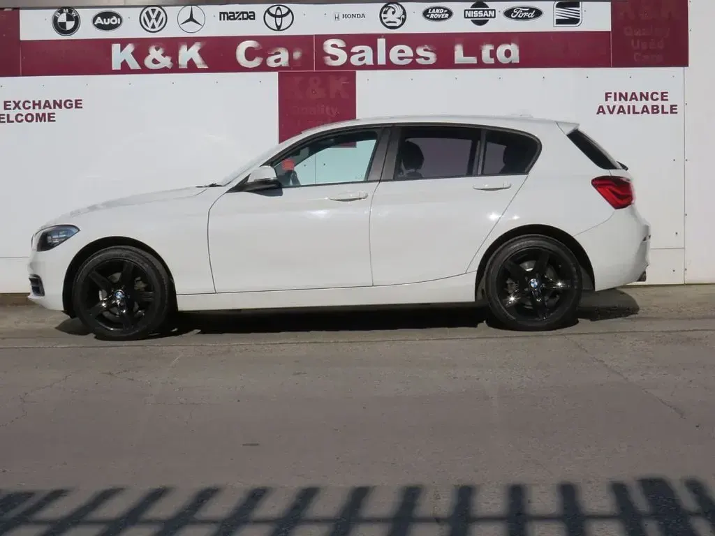 Used BMW 116 Sport Line 116 HP (85 kW) 2017 White Hatchback