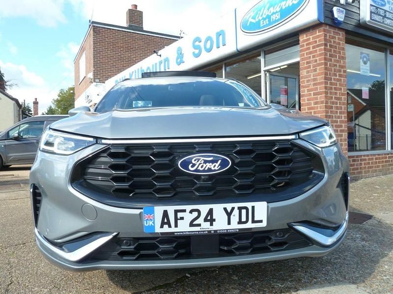 Used Ford Kuga ST-Line 180 HP (132 kW) 2024 Silver SUV