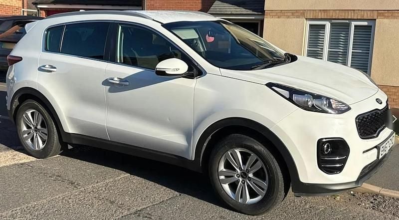White Used 2017 Kia Sportage 2 SUV | £9,999 (Fair price) - Image 1/1