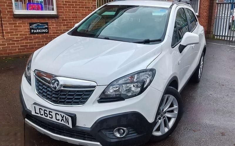 Used Vauxhall Mokka 140 HP (102 kW) 2015 White SUV
