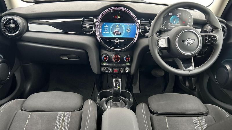 Used Mini Cooper S Classic 176 HP (129 kW) 2023 Silver Hatchback