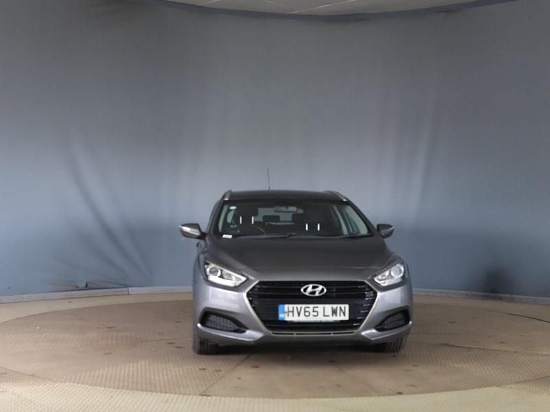 Used Hyundai i40 115 HP (84 kW) 2015 Silver Estate
