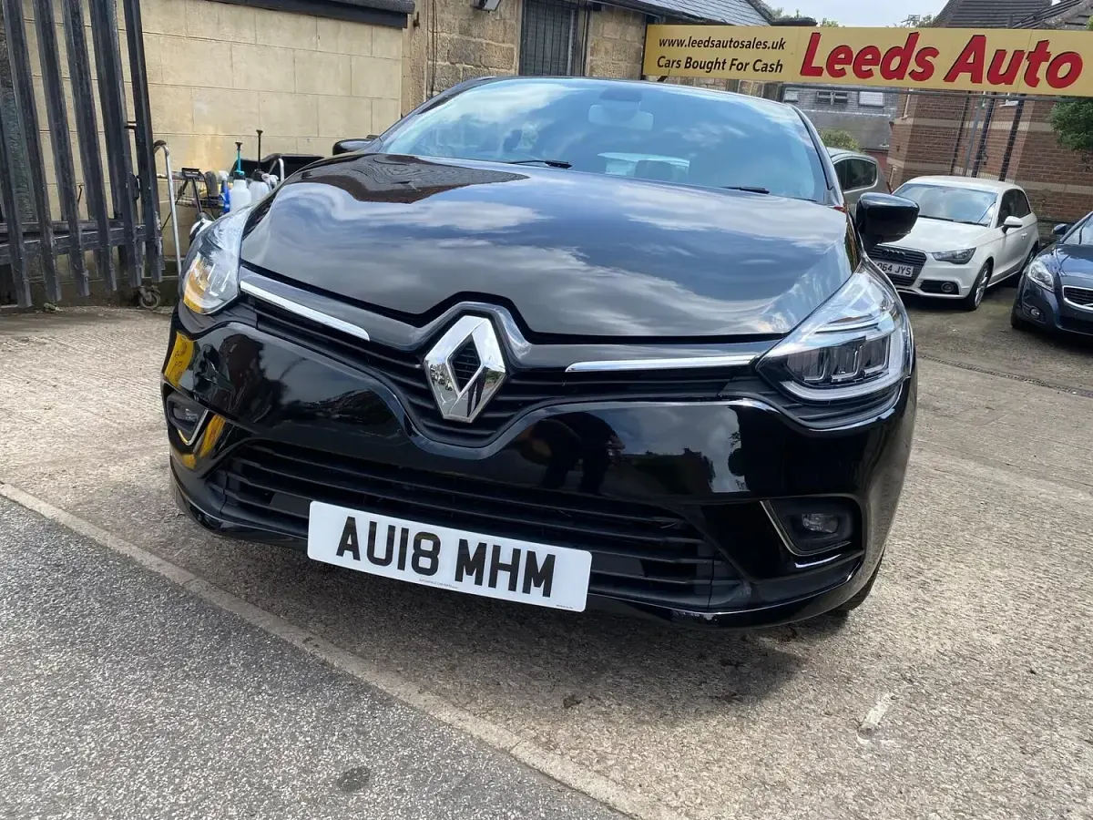Used Renault Clio Dynamique 2018 Black Hatchback