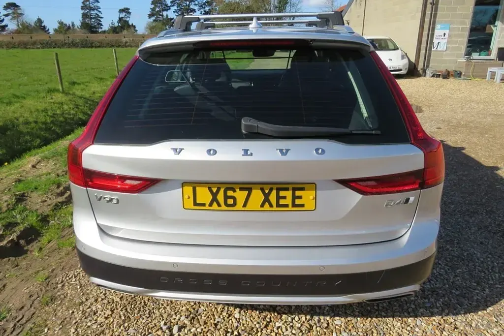 Usado Volvo V90 CC 2017 Prateado Carrinha