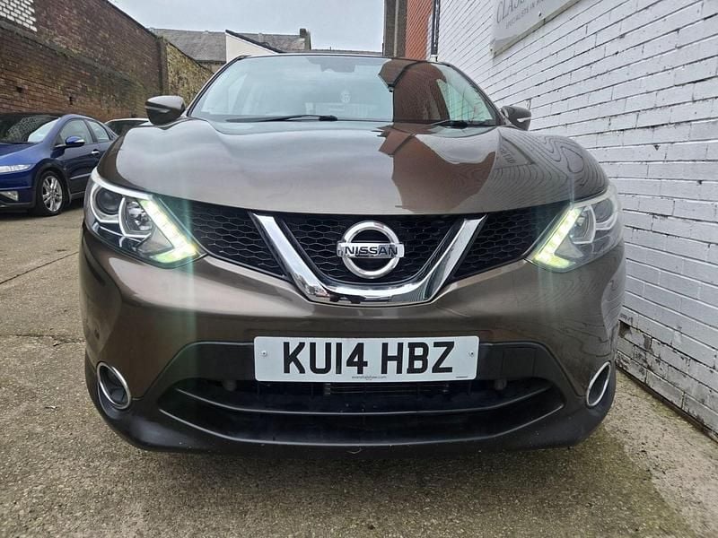 Used Nissan Qashqai Acenta Premium 2014 Beige SUV