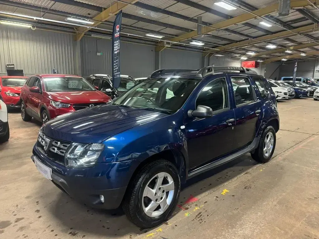 Used Dacia Duster Ambiance 110 HP (80 kW) 2016 Blue Hatchback