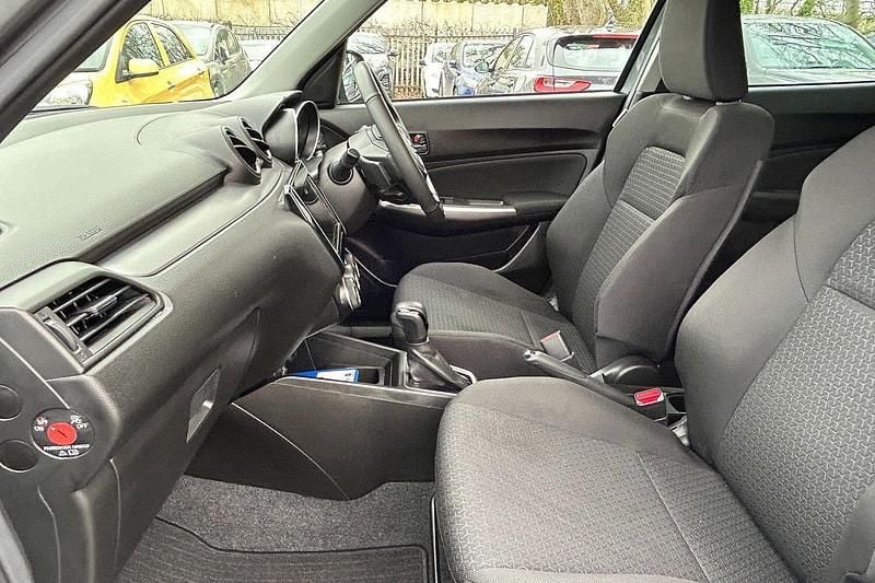 Usado Suzuki Swift SZ5 2024 Cinzento Citadino