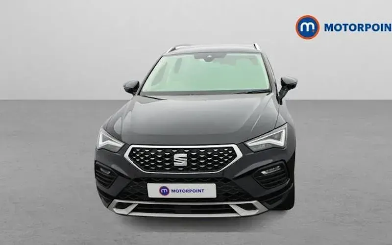 Käytetty Seat Ateca Xperience 150 HP (110 kW) 2025 Katumaasturi
