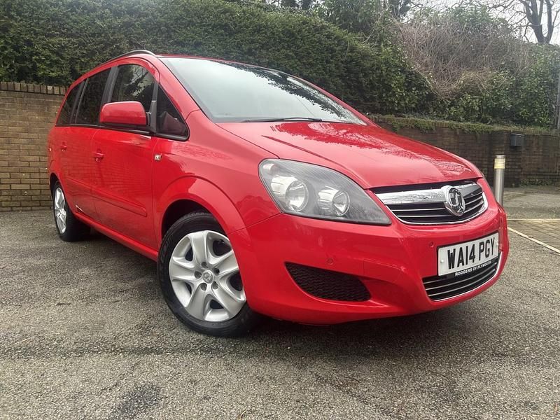 Used Vauxhall Zafira 125 HP (91 kW) 2014 Red MPV