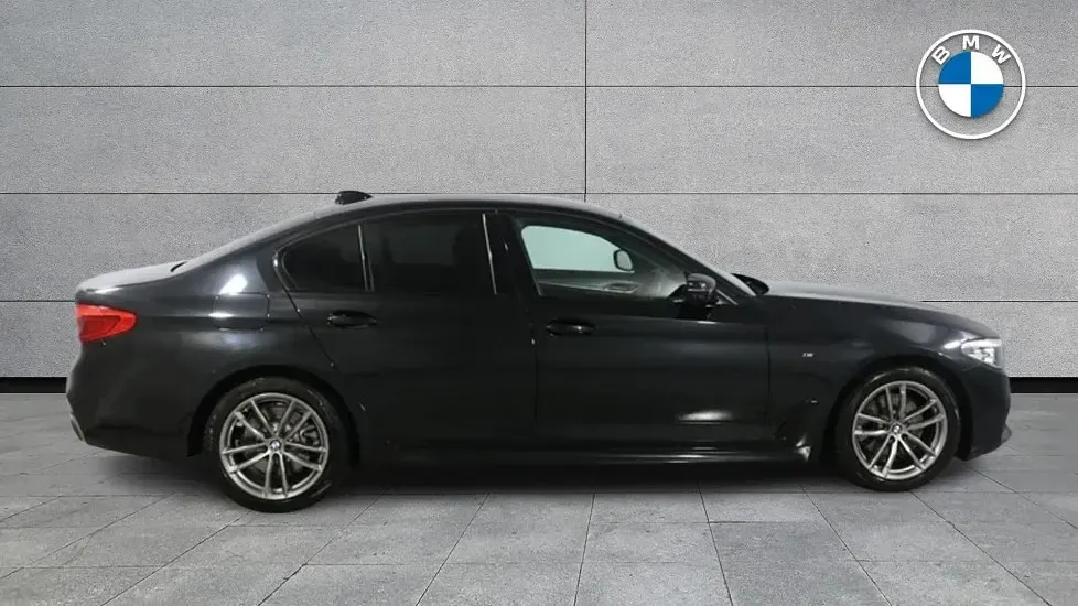 Used BMW 520 M Sport 187 HP (137 kW) 2020 Black Sedan