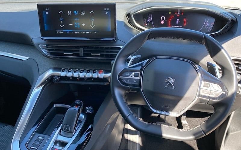 Used Peugeot 3008 Allure Premium 131 HP (96 kW) 2022 Estate