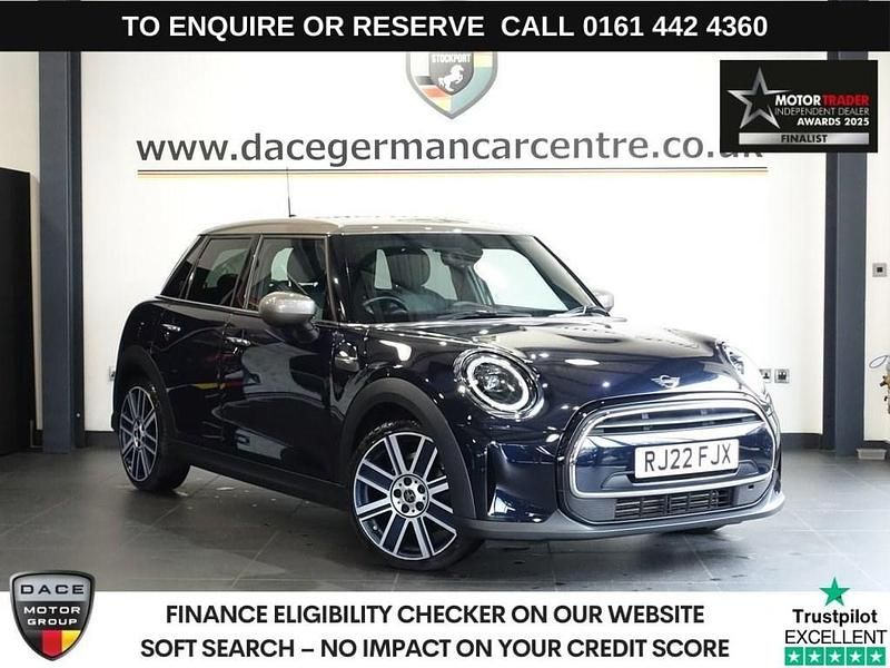 Blue/black Used 2022 Mini Cooper Exclusive Hatchback | £15,450 (A bit pricey) - Image 1/3