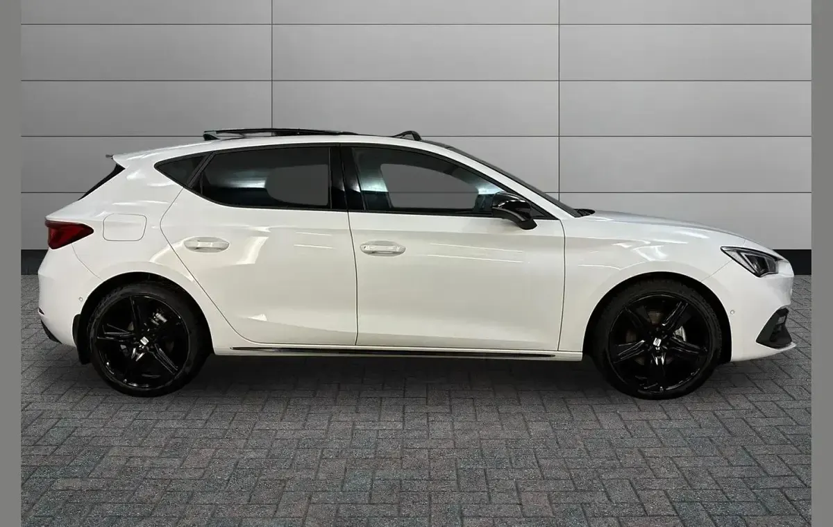 Used Seat Leon Black Edition 272 HP (200 kW) 2025 Grey Hatchback