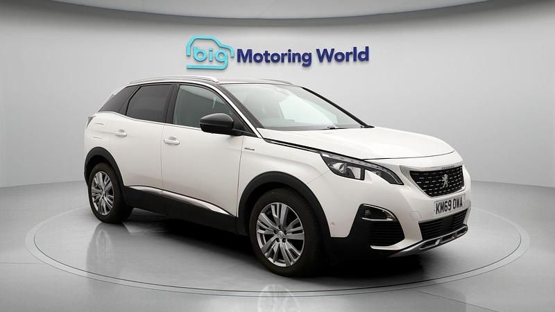 Used 2019 Peugeot 3008 GT-line Estate | £13,732 (Fair price) - Image 1/4