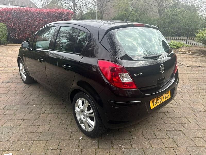 Used Vauxhall Corsa Design Edition 89 HP (65 kW) 2009 Black Hatchback