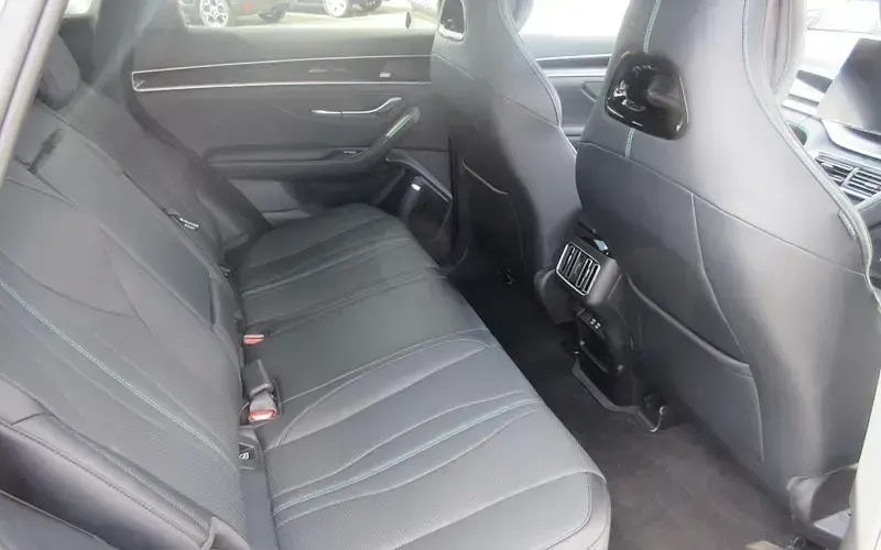 Used BYD Seal U Boost 218 HP (160 kW) 2024 White SUV