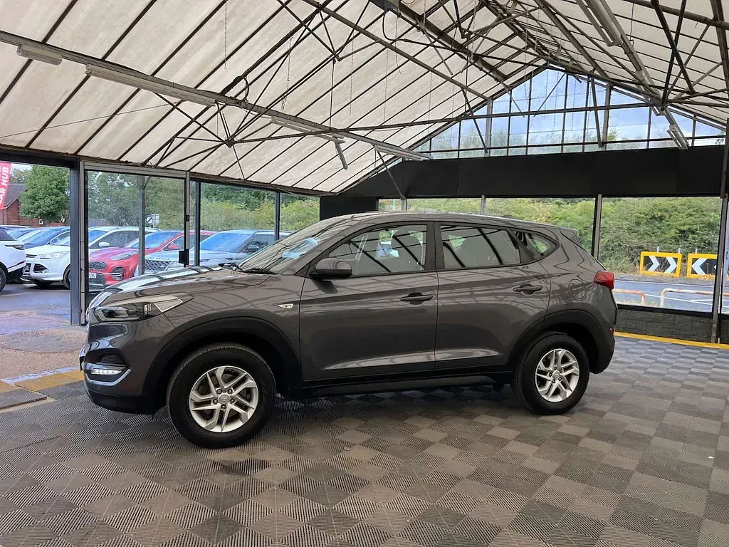 Used Hyundai Tucson 2016 Thunder grey SUV