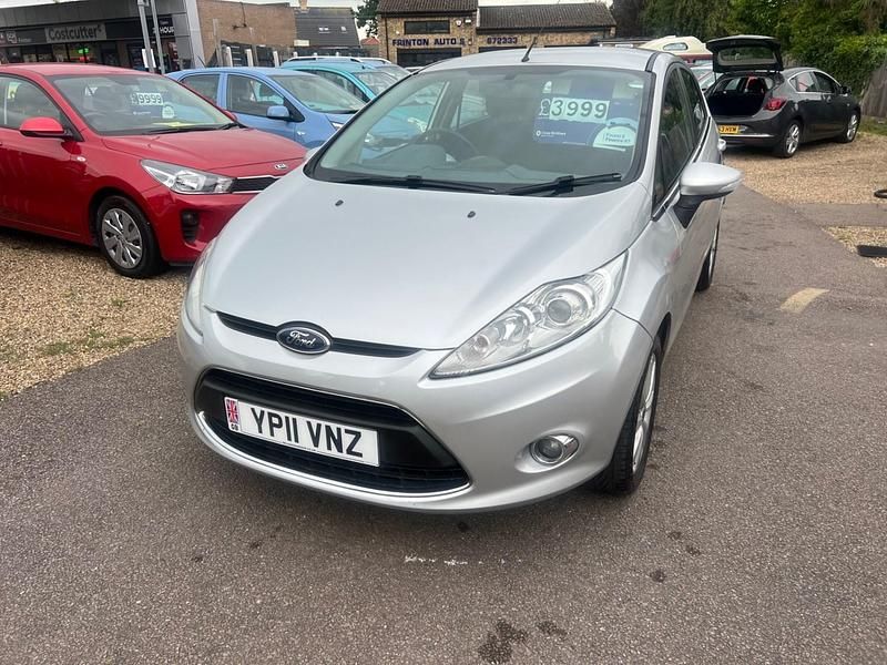 Silver Used 2011 Ford Fiesta Zetec Hatchback | £3,999 (Expensive) - Image 1/4