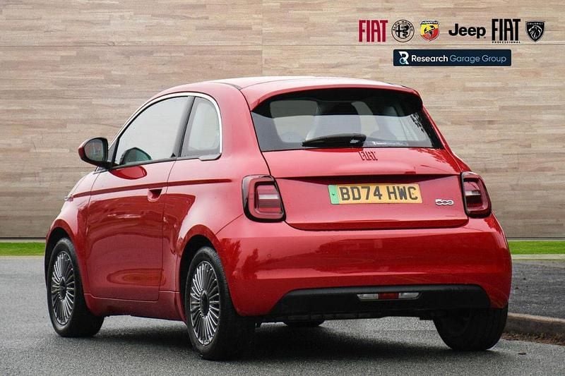 Red Used 2024 Fiat 500e Red Hatchback | £16,196 (Good price) - Image 1/3